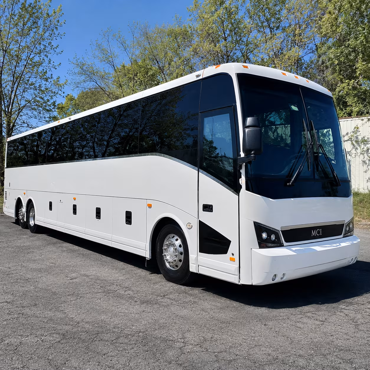 corona short and long term charter bus services for corona businesses
