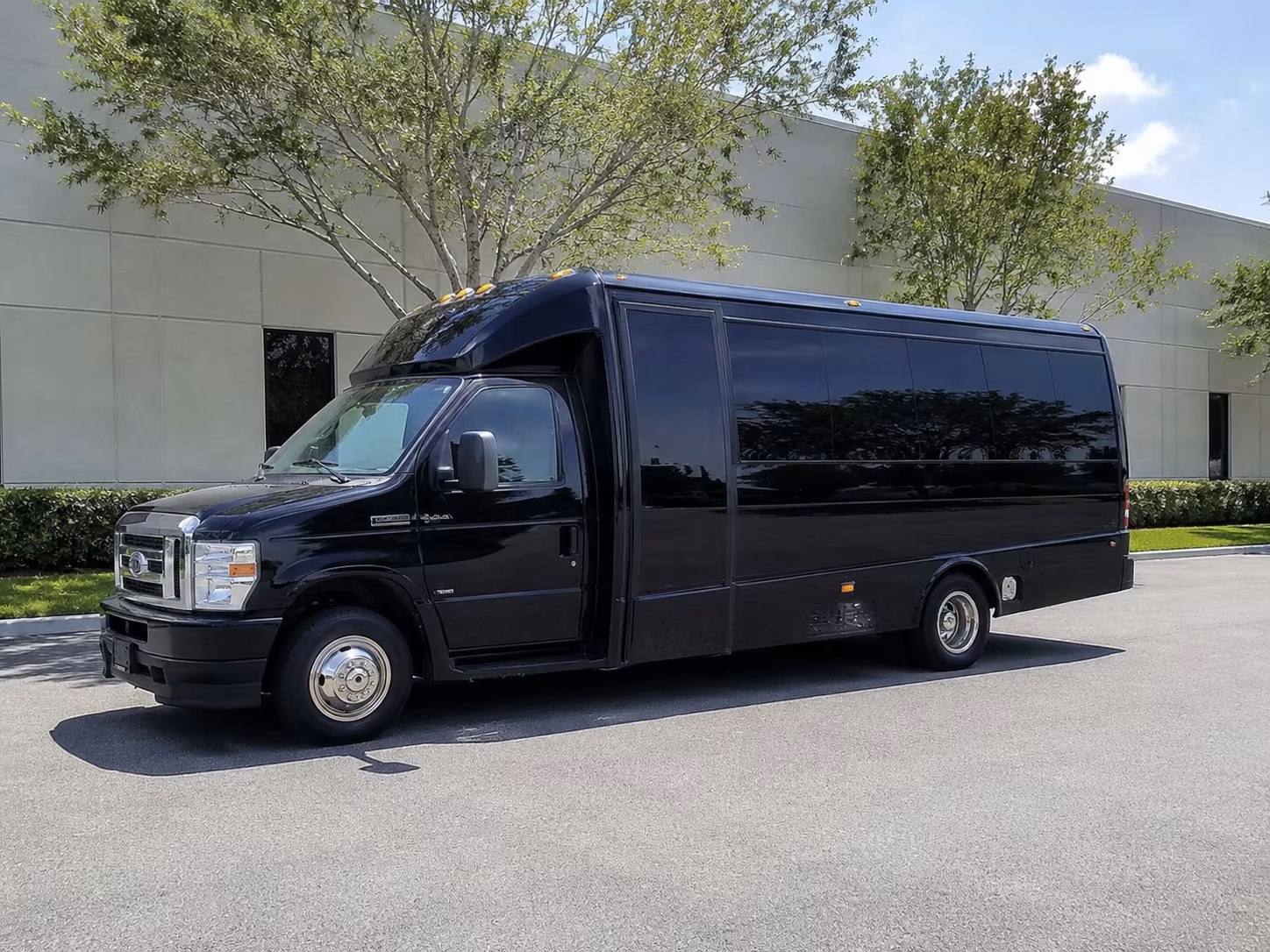 corona wedding bus transportation in corona