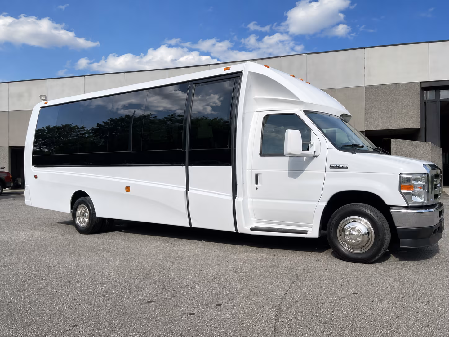 make the most of prom night with a party bus that runs on your schedule
